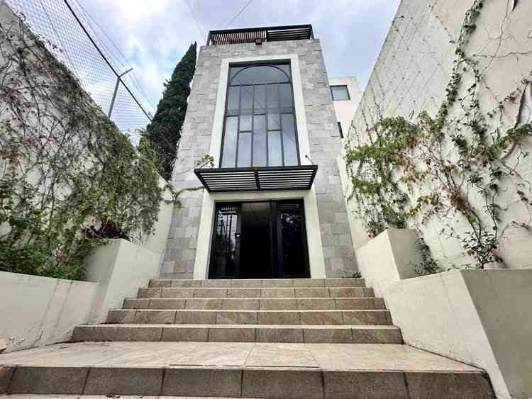 oficina en renta calzada de los angeles ciudad granja zapopan jalisco pzuCaA4